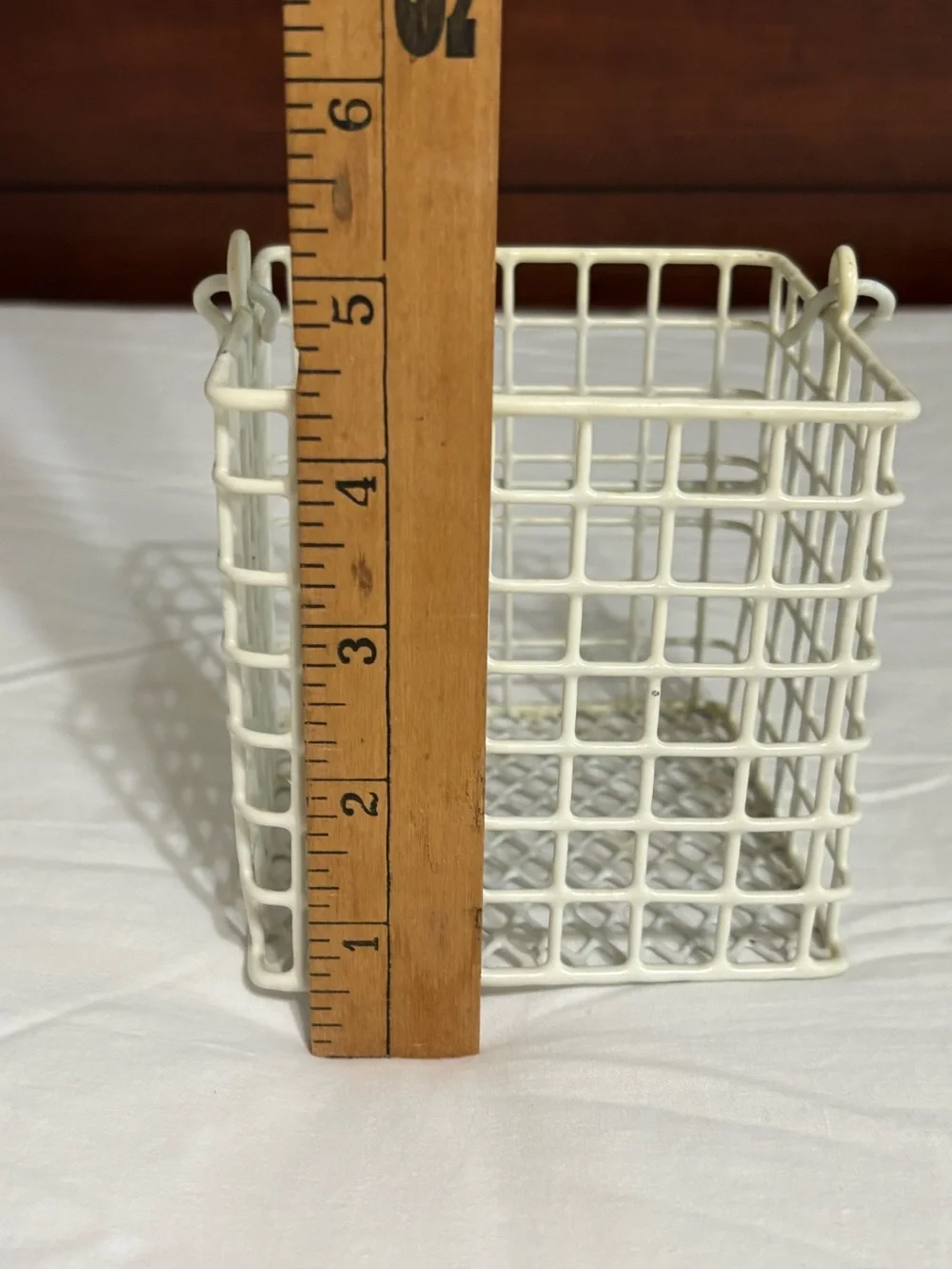 White Wire Mesh Storage Basket with Handles
